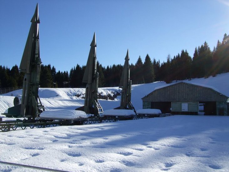 Base Tuono covered in snow